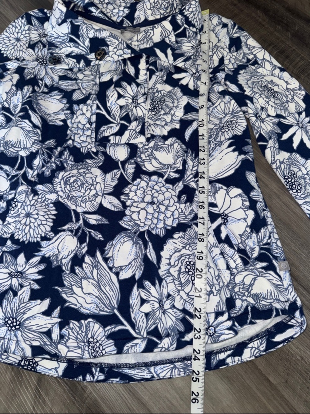 T by Talbots Modal French Terry Snap Placket Pullover medium shirt etched floral - Picture 5 of 10